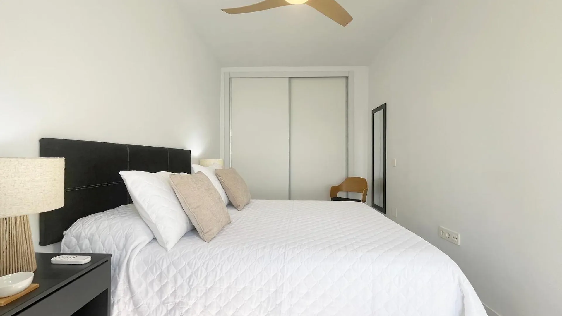 Almirante, Calahonda Apartment Sitio de Calahonda